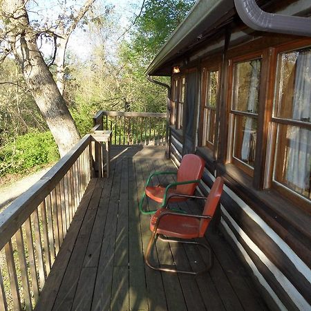 Lake Lucerne Treehouse Villa ยูเรกาสปริงส์ ภายนอก รูปภาพ