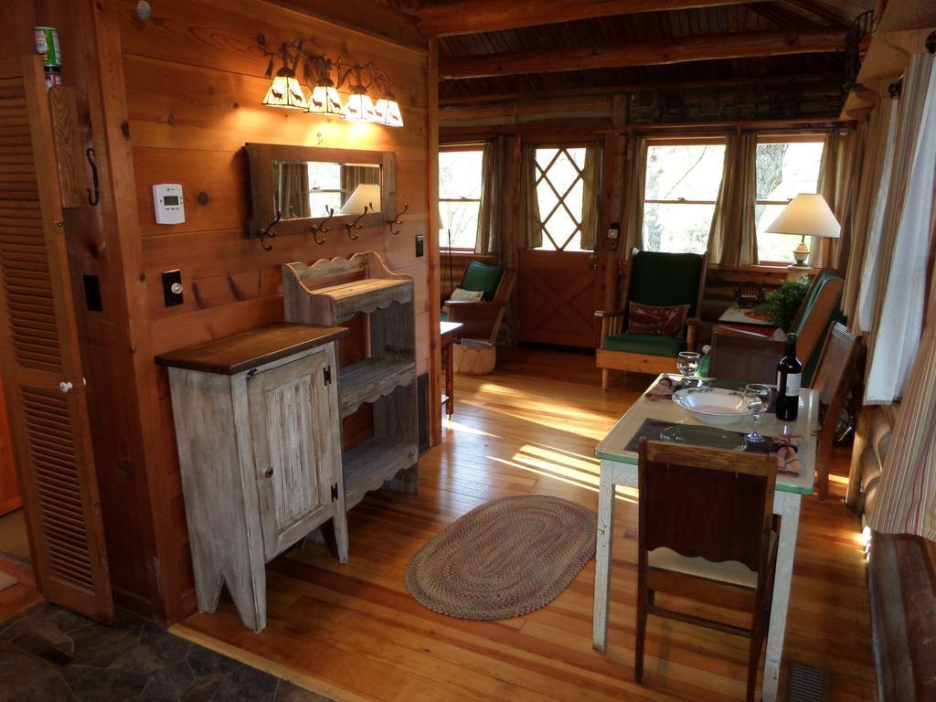 Lake Lucerne Treehouse Villa ยูเรกาสปริงส์ ภายนอก รูปภาพ